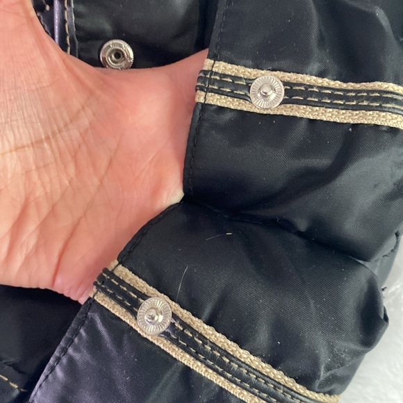 Small Black and tan purse - Picture 9 of 17